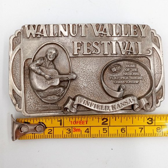 Bluegrass Guitar Belt Buckle Music Festival Dan Crary 1986 Walnut Valley - Picture 2 of 7